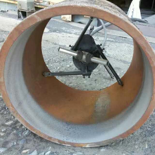 鋼管內(nèi)壁噴砂機(jī) 鋼管內(nèi)壁噴砂機(jī)