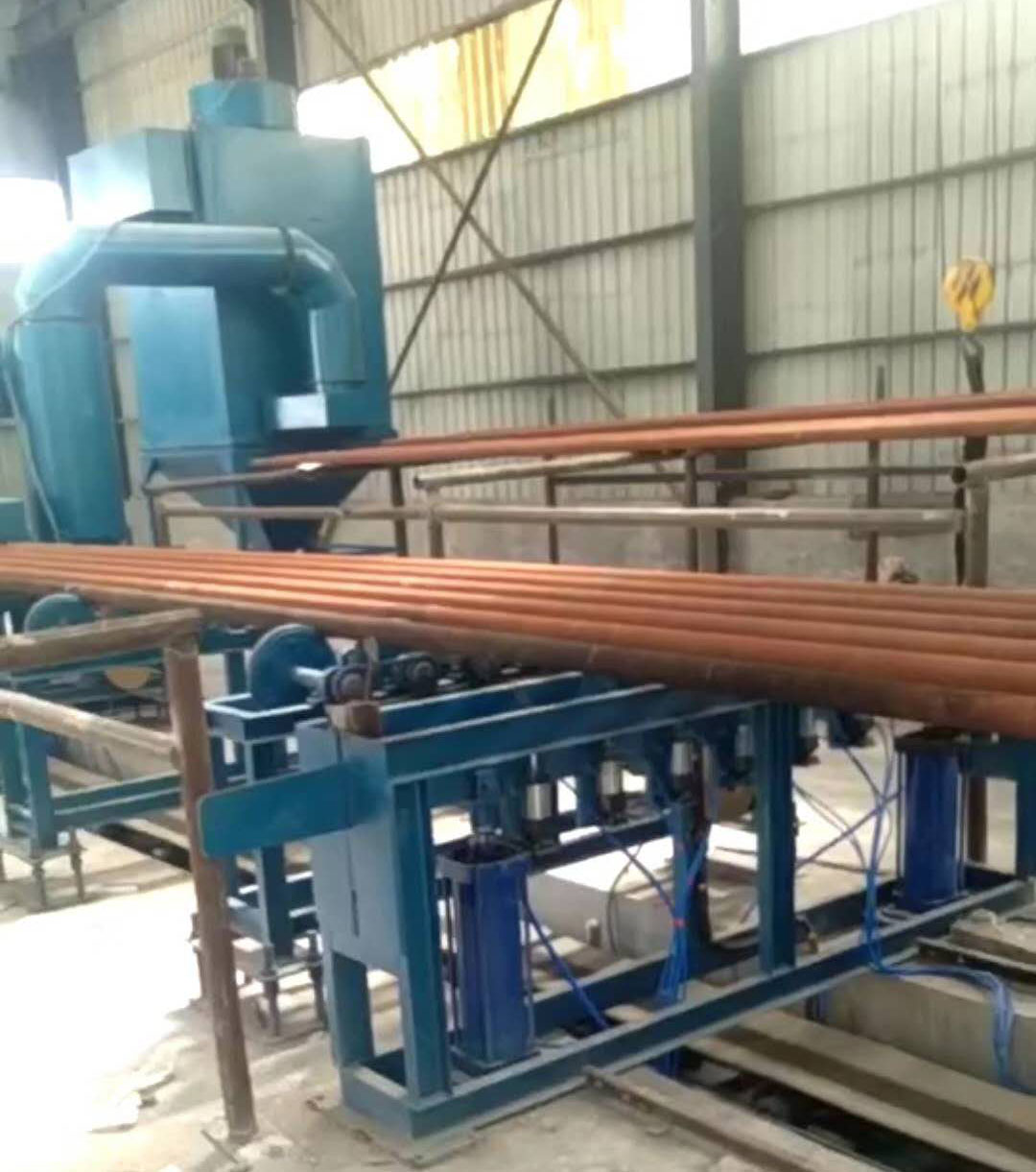 鋼管內(nèi)壁噴砂機(jī) 鋼管內(nèi)壁噴砂機(jī)